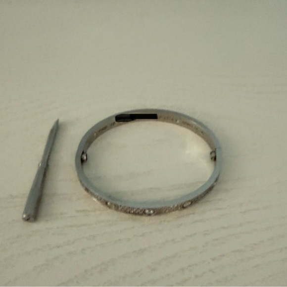 Silver “Love” Bracelet with Diamonds / SMALL / BRAND NEW! - Picture 3 of 4